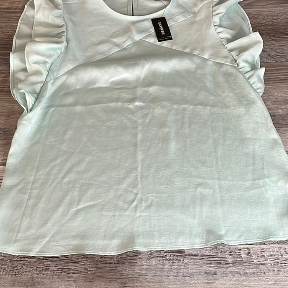 Express Women's Light Green Top - Picture 2 of 6